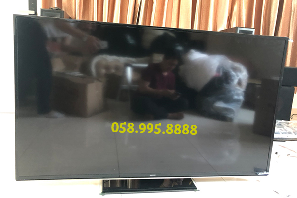 chan-kinh-cuong-luc-ss Chân đế tivi đa năng samsung