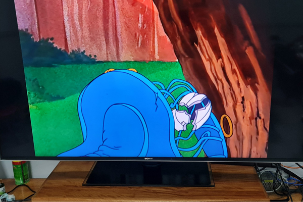 chan-tivi-sony-cuong-luc Chân đế tivi đa năng Sony