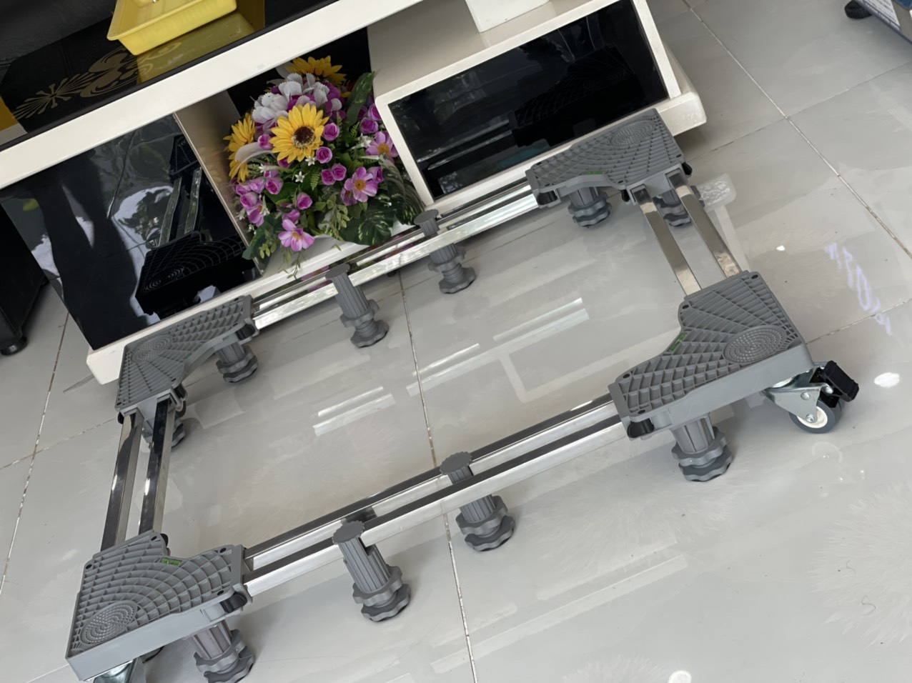 z2212250025214-632d5d05be2b2534cf7d8e0326001ab9-1 {SIZE LỚN} Chân kê máy giặt tủ lạnh Nhập khẩu (54-95cm)